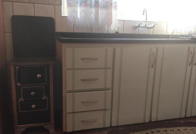 דירת חדר בקומת קרקע, Pousada Kolonisten Haus