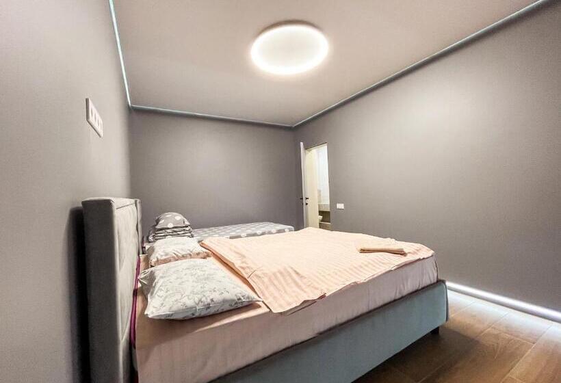 اتاق لوکس سه تخته, 77/5