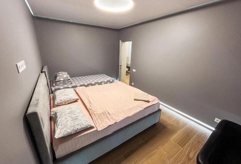 اتاق لوکس سه تخته, 77/5