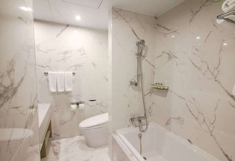 חדר אקזקיוטיב, Golden Tulip Ever Yongin