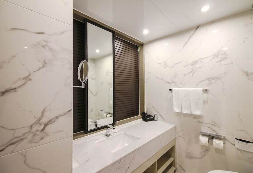 חדר אקזקיוטיב, Golden Tulip Ever Yongin