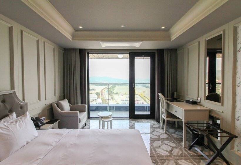 חדר אקזקיוטיב, Golden Tulip Ever Yongin