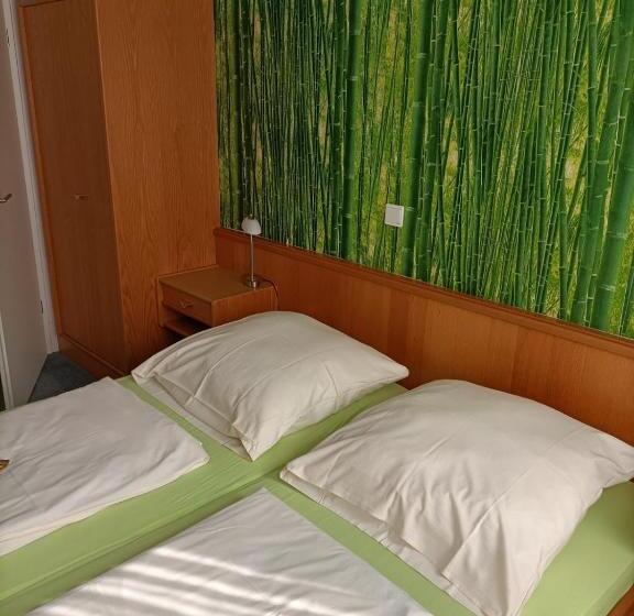 스탠다드 룸, Restaurant Babylon