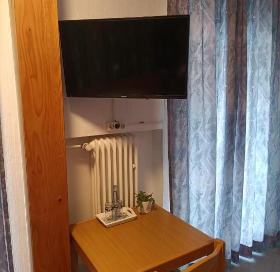 스탠다드 발코니 룸, Restaurant Babylon