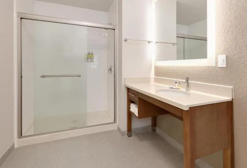 キングサイズベッドのスイートルーム, Staybridge Suites   San Antonio   Schertz, An Ihg