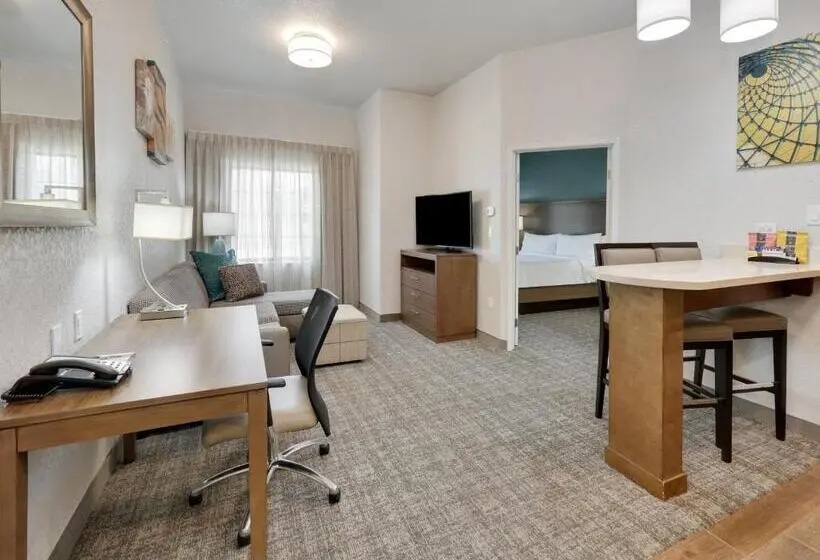 キングサイズベッドのスイートルーム, Staybridge Suites   San Antonio   Schertz, An Ihg