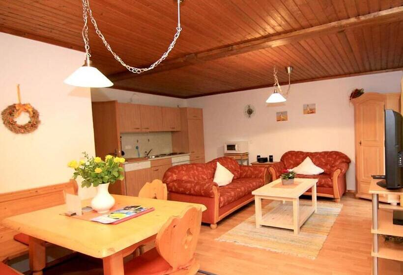 침실 2개 아파트, Sportpension Färbinger