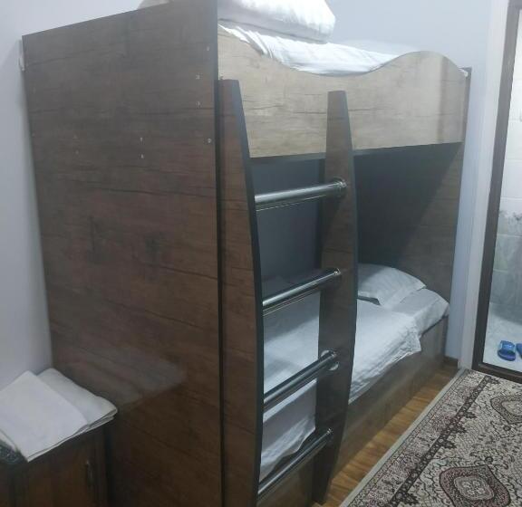 スタンダード4人部屋, Tilyakori