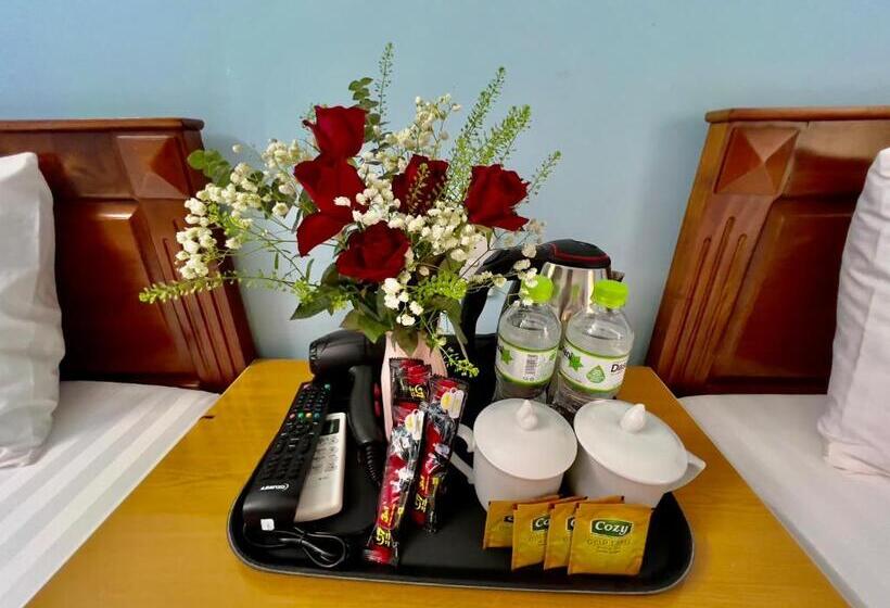 اتاق اساندارد با چشمانداز جانبی به دریا, Phoenix Flower