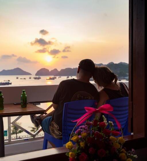 اتاق اساندارد با چشمانداز جانبی به دریا, Phoenix Flower