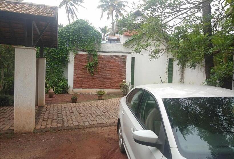 اتاق اکونومی, Thanal Beach Resort