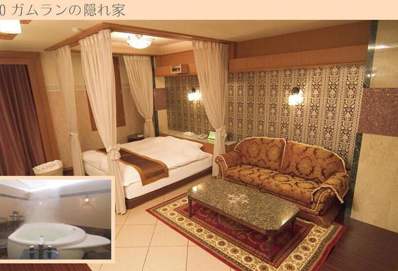스탠다드 룸 킹사이즈 침대, Very Matsusaka