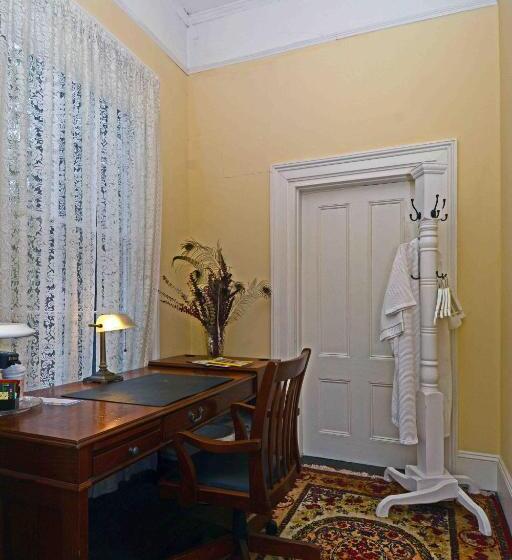 جناح ديلوكس سرير كينج, 1872 Denham Inn