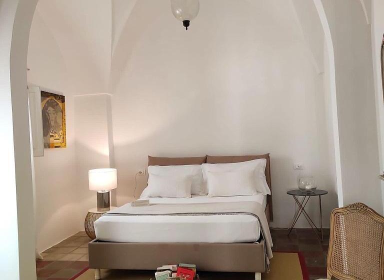 带大床的高级房间, Agata Salento Luxury Home