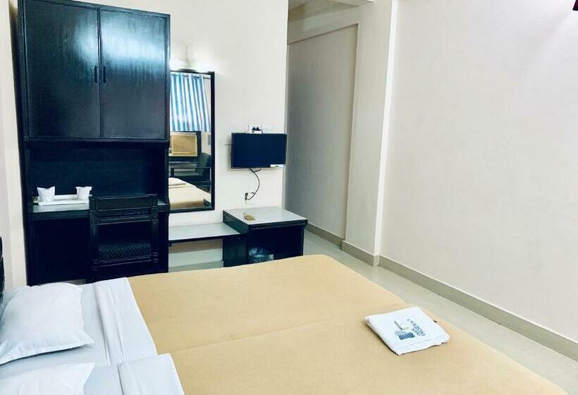 Номер Стандарт, Paris Presidency