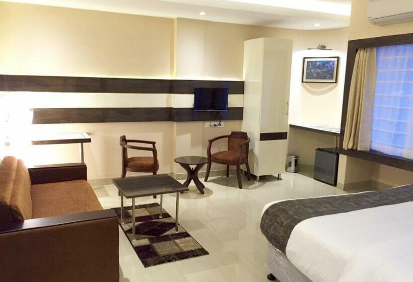 Номер Deluxe, Paris Presidency