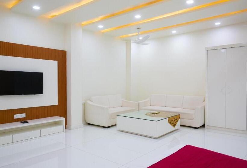 سوییت اجرایی, Pushkar City Inn