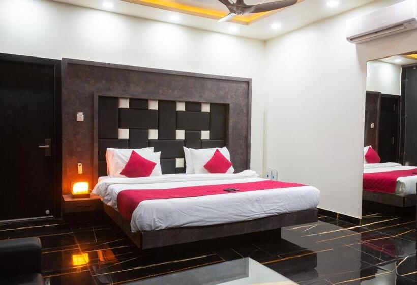 سوییت اجرایی, Pushkar City Inn