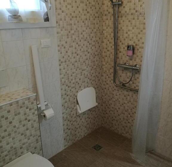 اتاق استاندارد برای معلولان, Ca  Nadia