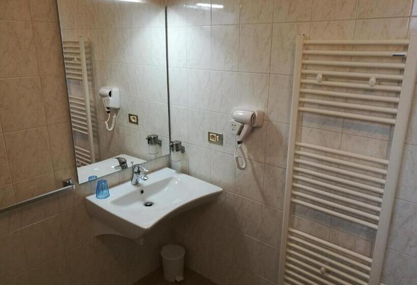 اتاق استاندارد برای معلولان, Ca  Nadia