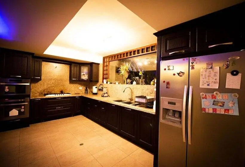 اتاق خانوادگی, Hostal Dulce Hogar