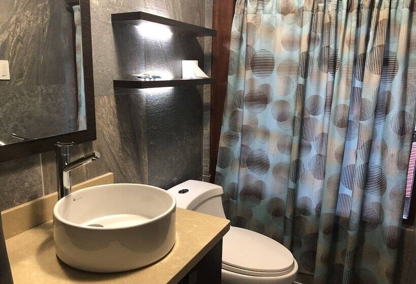 Номер Стандарт Трехместный, Hostal Dulce Hogar