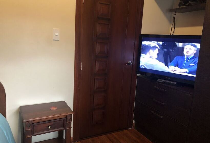 اتاق استاندارد سه نفره, Hostal Dulce Hogar