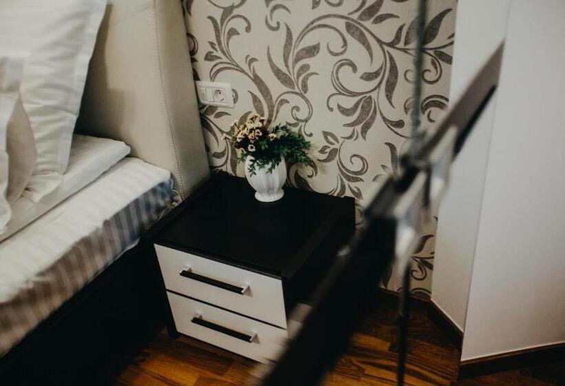 スタンダードルーム, Pensiunea Jacqueline