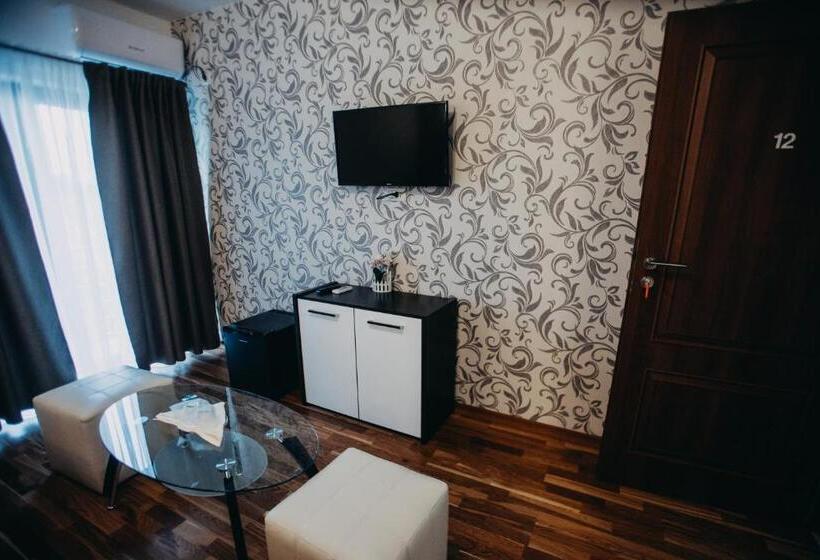 スタンダードルーム, Pensiunea Jacqueline