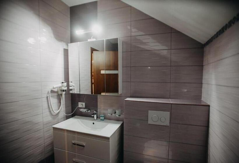 スタンダードルーム, Pensiunea Jacqueline