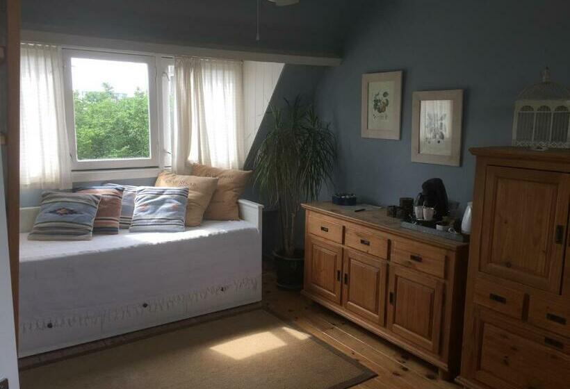 Семейный Номер, Blaine S: A B&b And Private Dining...