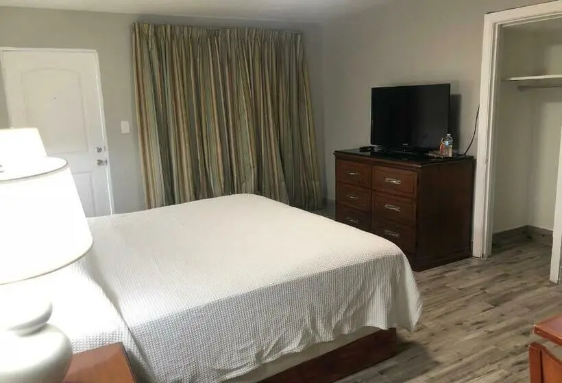 キングサイズベッドのスタンダードルーム, Bay Breeze Inn Bradenton Downtown