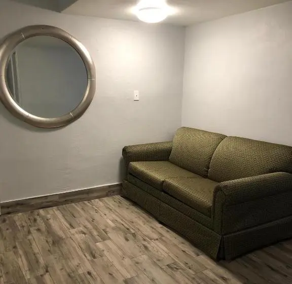 キングサイズベッドのスイートルーム, Bay Breeze Inn Bradenton Downtown