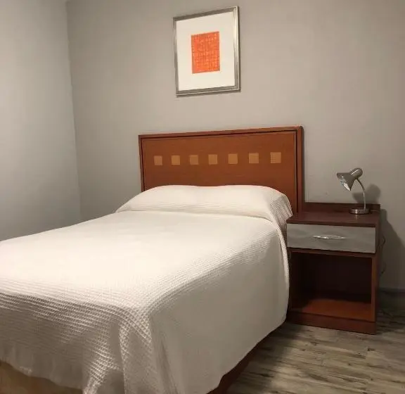 キングサイズベッドのスイートルーム, Bay Breeze Inn Bradenton Downtown