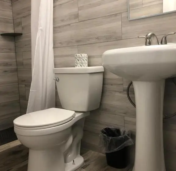 キングサイズベッドのスイートルーム, Bay Breeze Inn Bradenton Downtown