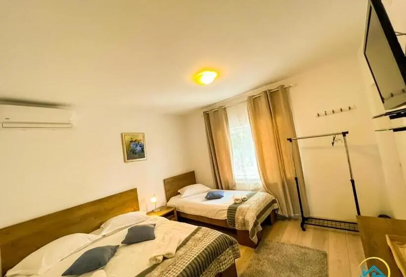 Comfort Kolmen Hengen Huone, Complex Turistic Casa Anastasia