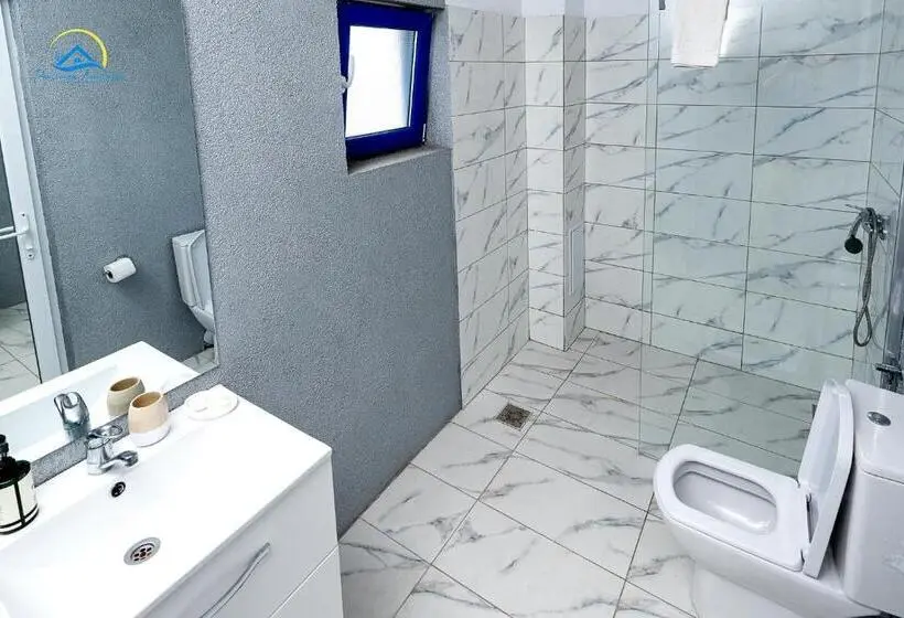 Deluxe Kolmen Hengen Huone, Complex Turistic Casa Anastasia