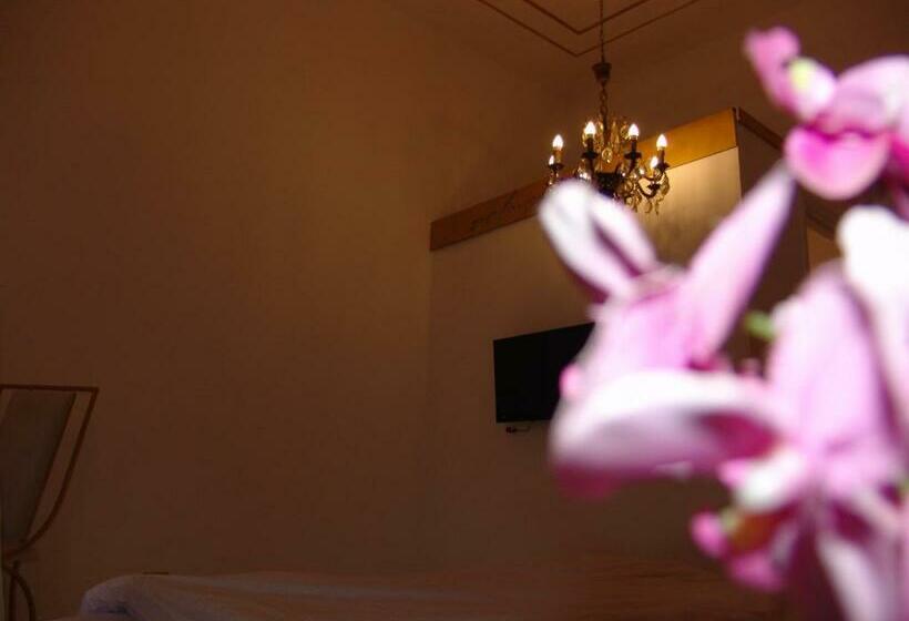 اتاق استاندارد, Velvet  1928