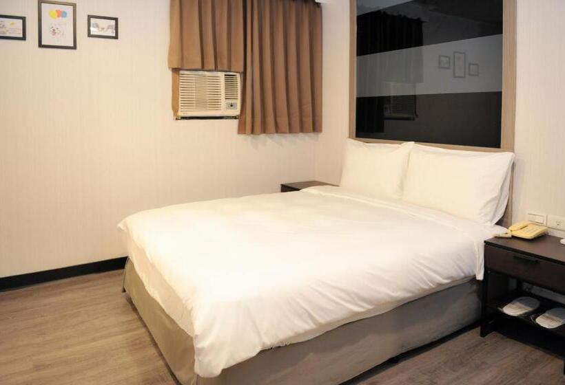 اتاق استاندارد, Huang Kai