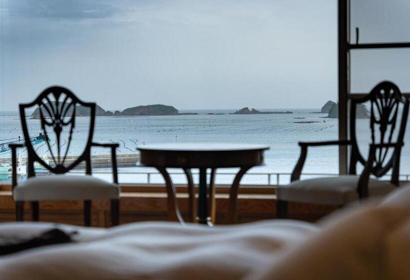 اتاق خانوادگی, Iki Retreat By Onko Chishin