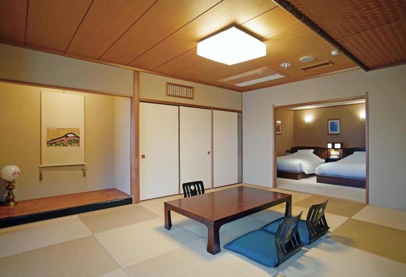 سوییت جونیور با چشمانداز دریا, Iki Retreat By Onko Chishin