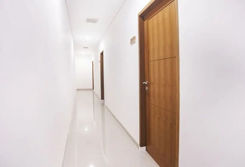 سوییت با چشم‌انداز استخر, Sahadewa Suites Residence