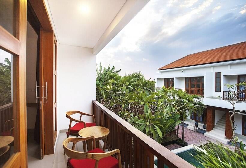 סוויטה נוף לבריכה, Sahadewa Suites Residence