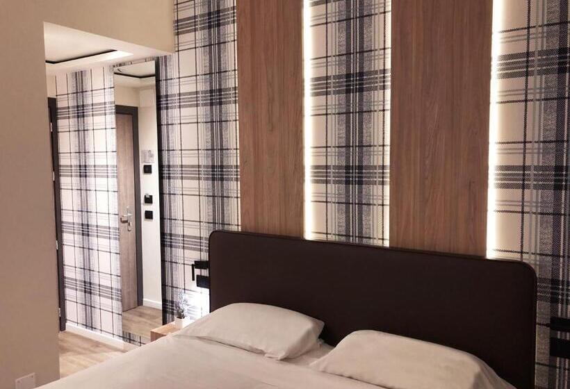 اتاق سوپریور, Ombra