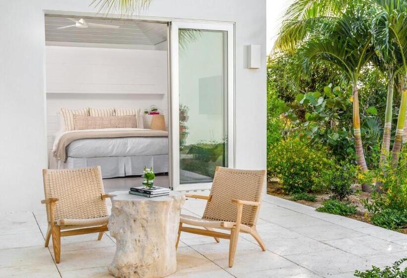 خانه 1 خوابه, Beach Enclave