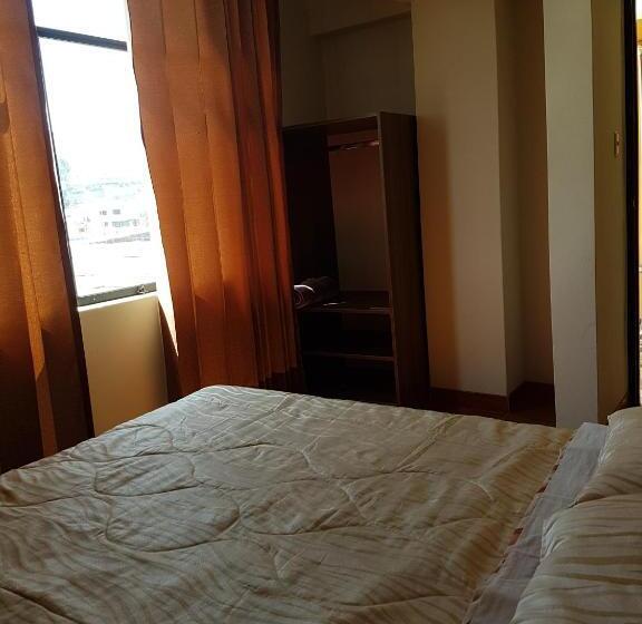 Номер Стандарт Совместная Ванная, Cálido Hostal