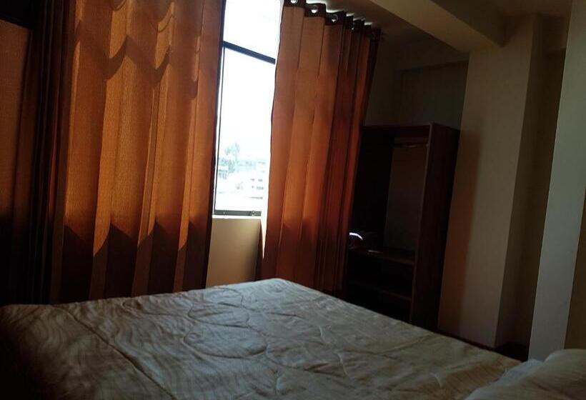 اتاق استاندارد یک تخته با سرویس بهداشتی مشترک, Cálido Hostal