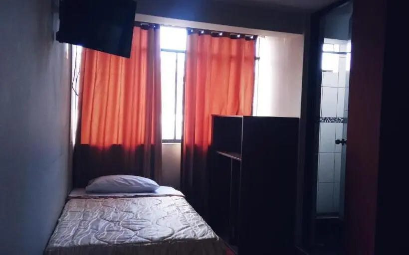 スタンダードトリプルルーム, Cálido Hostal