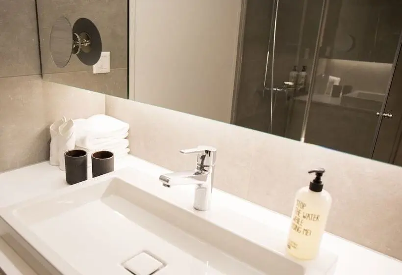 テラス付き１ベッドルームアパートメント, Gubelhof Suites
