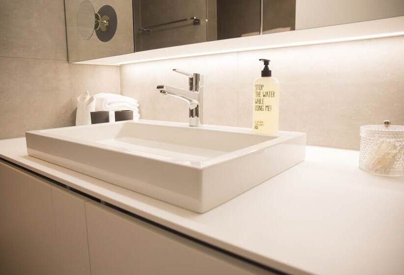 شقة غرفة نوم واحدة مزودة بشُرفة, Gubelhof Suites